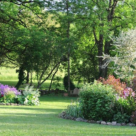 Chambre d'hôtes Au jardin de la Bachellerie Exterior foto